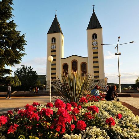 Hotel Pansion Ljubica Međugorje Exterior foto